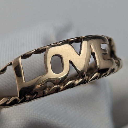 British vintage jewelry "LOVE" engraving 9ct gold ring